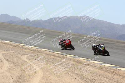 media/Apr-10-2022-SoCal Trackdays (Sun) [[f104b12566]]/Bowl (11am)/